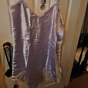 Plus Size Lavender Slip Night Gown. Size 26/28W